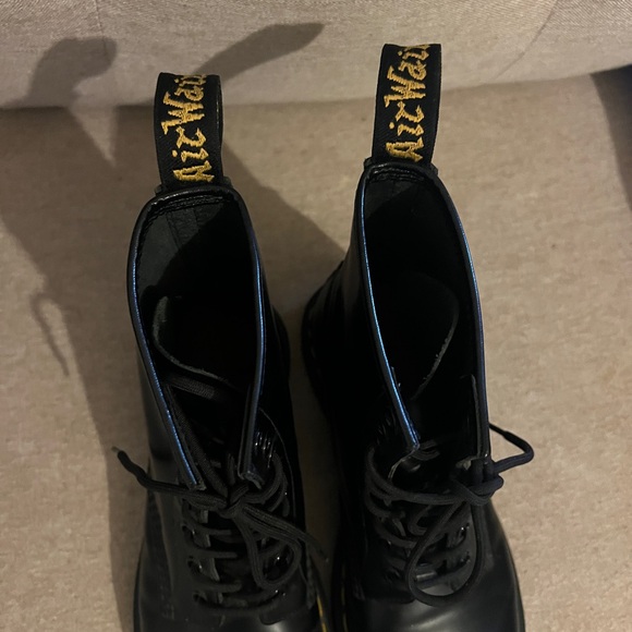 Dr. Martens 1460 Smooth Leather Lace Up Boots - Picture 9 of 15